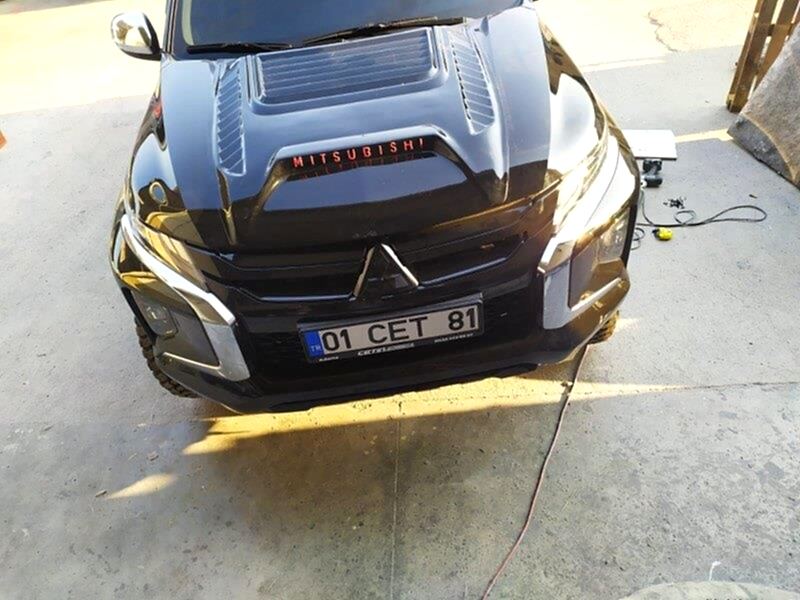 Mitsubishi L200 Motor Kaput Kabartma