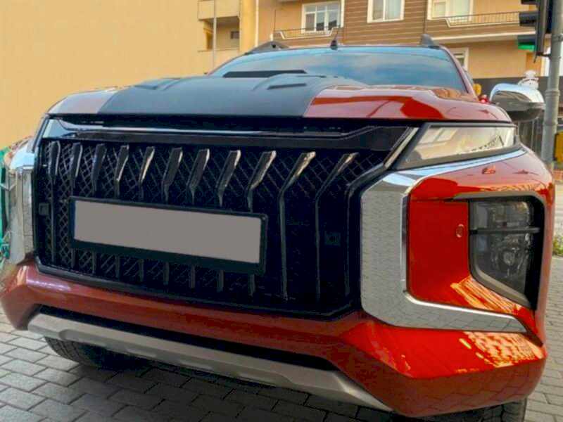 Mitsubishi L200 Ön Panjur