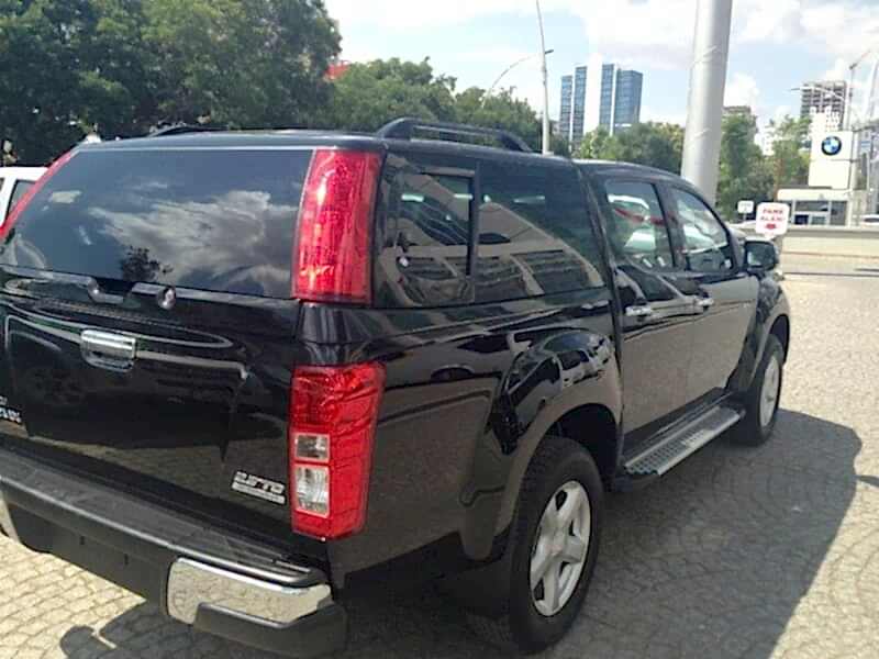 İsuzu D-Max Cam Kabin